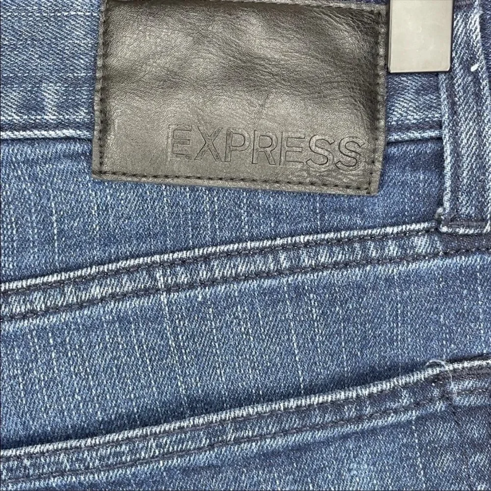 ✨HP✨Express Slim Fit Rocco Slim Leg Jeans✨